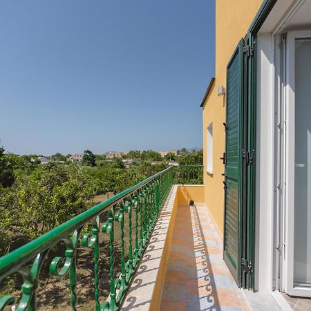 פרוסידה Villa Caterina B&B חדר תמונה