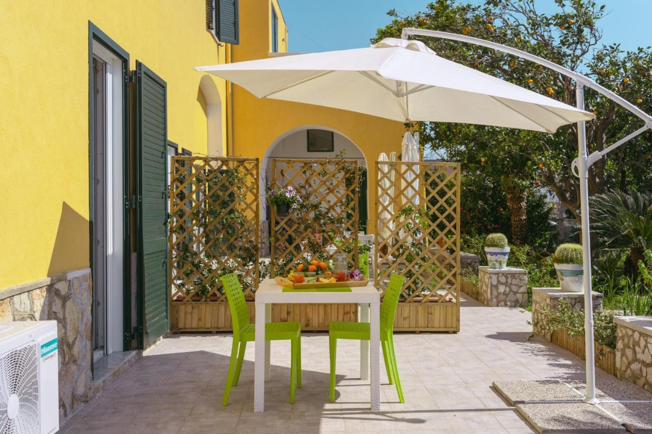 פרוסידה Villa Caterina B&B מראה חיצוני תמונה