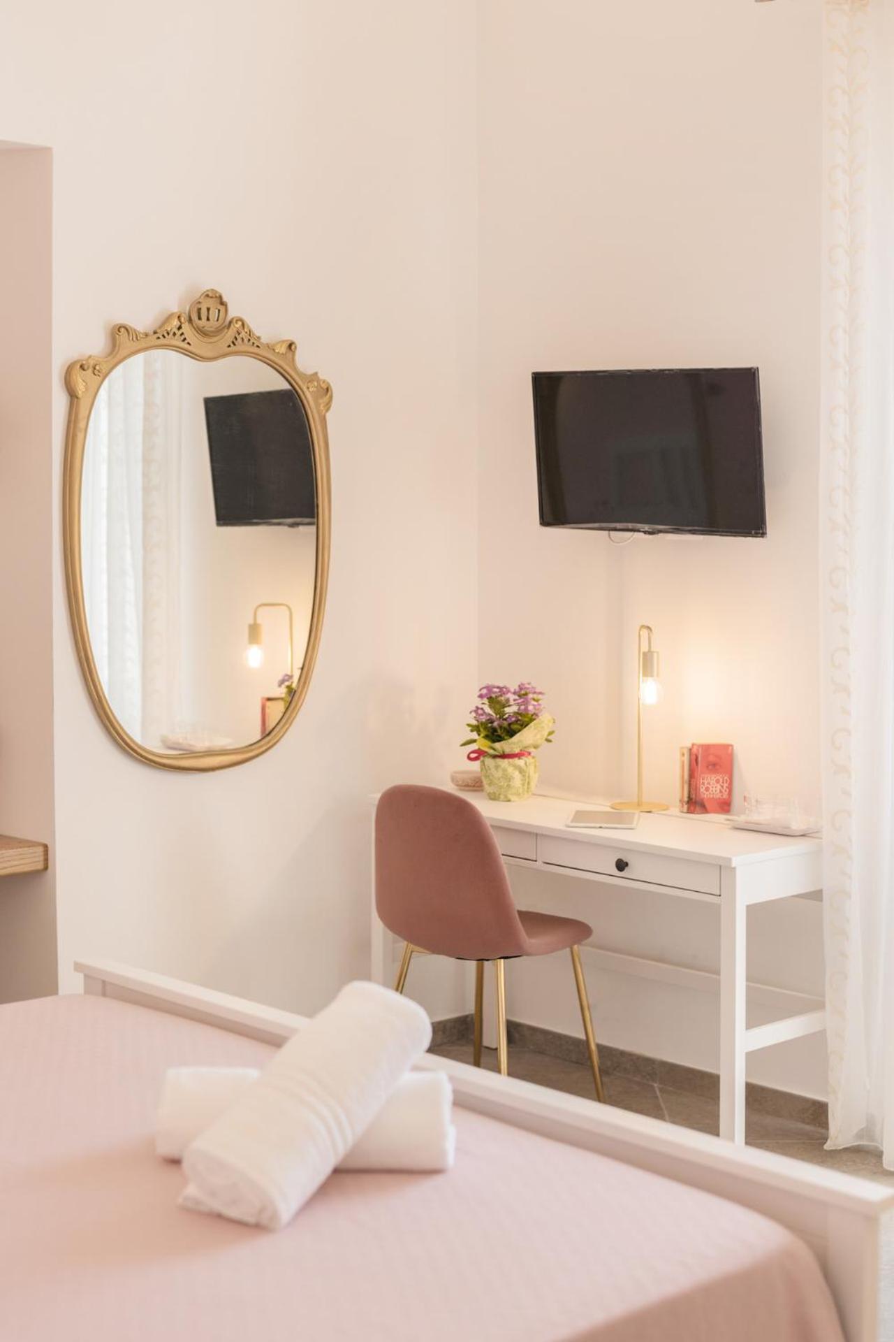 פרוסידה Villa Caterina B&B חדר תמונה